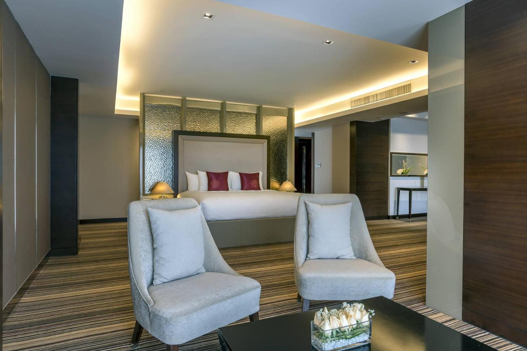 Novotel Yangon Max Екстер'єр фото