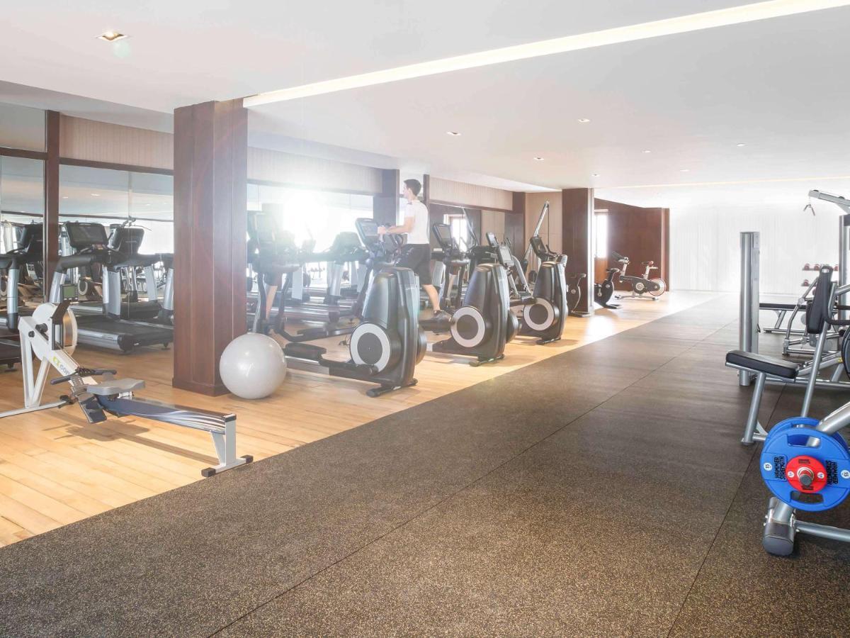 Novotel Yangon Max Екстер'єр фото